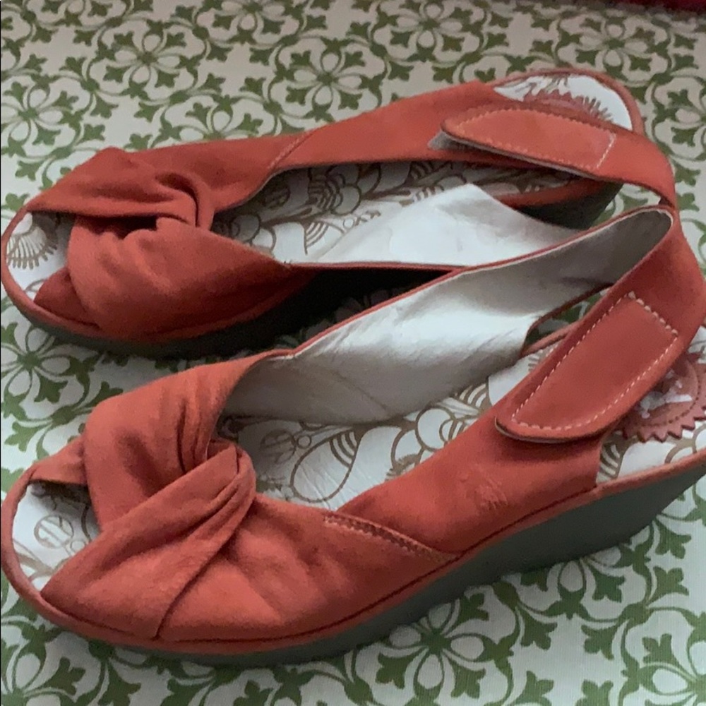 COPY - Fly London sandals
